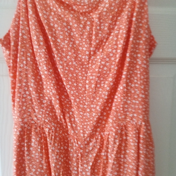 Old Navy Floral Romper - Picture 5 of 5